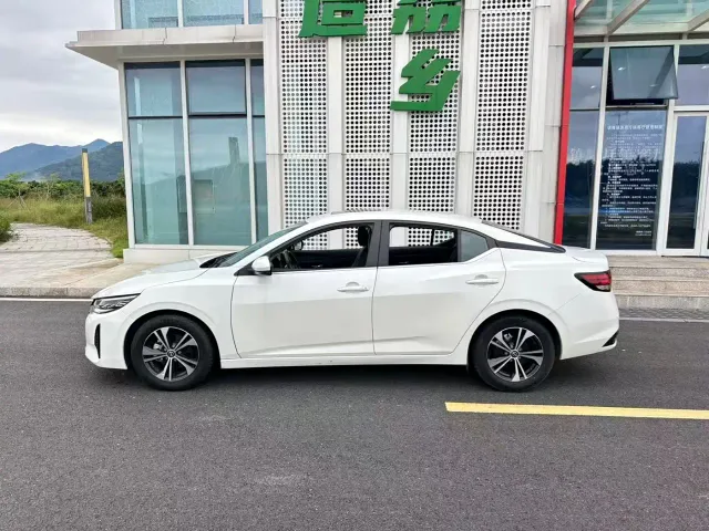 Nissan Sylphy — Фото автомобиля 5