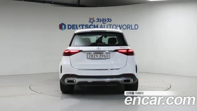Mercedes-Benz GLE-Class — Фото автомобиля 4