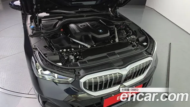 BMW 5-Series 5 серия (G60) 530i xDrive M Sport — Фото автомобиля 6