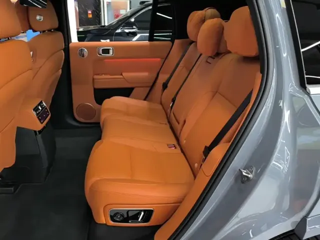 Li Auto L7 — Фото автомобиля 16