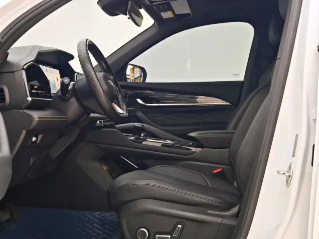 Geely Xingyue L — Фото автомобиля 4