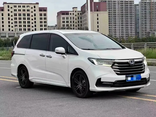 Honda Odyssey — Фото автомобиля 3