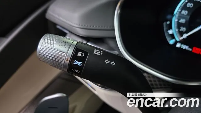 Genesis G80 Бензин 2.5 турбо AWD — Фото автомобиля 28