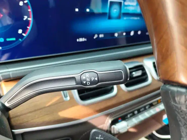 Mercedes-Benz GLS-Class — Фото автомобиля 16
