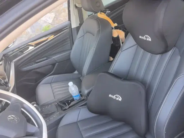 Volkswagen Passat — Фото автомобиля 11