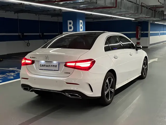 Mercedes-Benz A-Class — Фото автомобиля 2