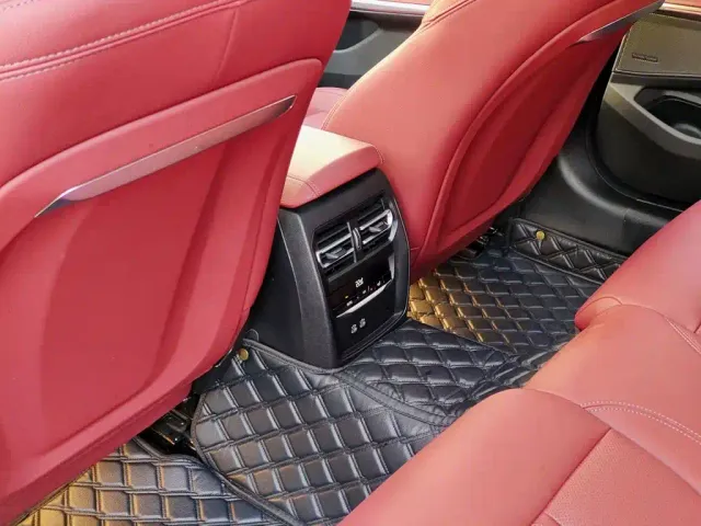 BMW 3 Series — Фото автомобиля 9