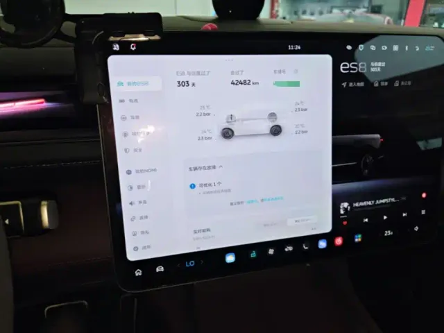 NIO NIO ES8 2025 Base Model — Фото автомобиля 11