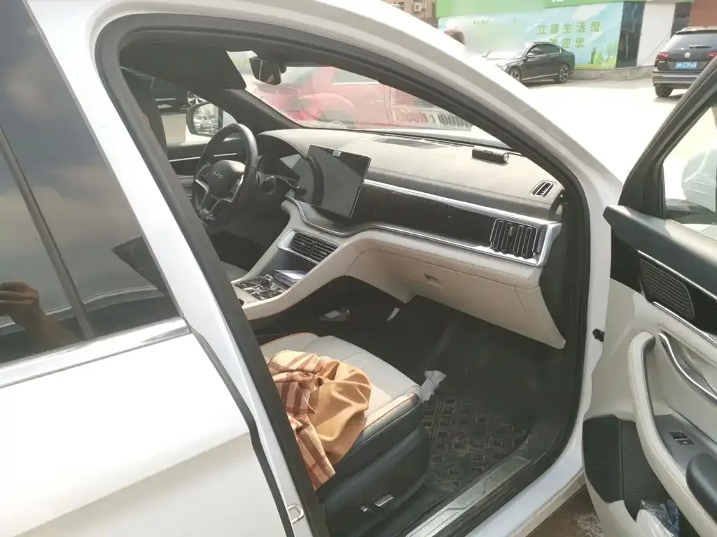BYD Song PLUS PHEV 2023 Champion Edition EV 520KM Flagship — Фото автомобиля 17