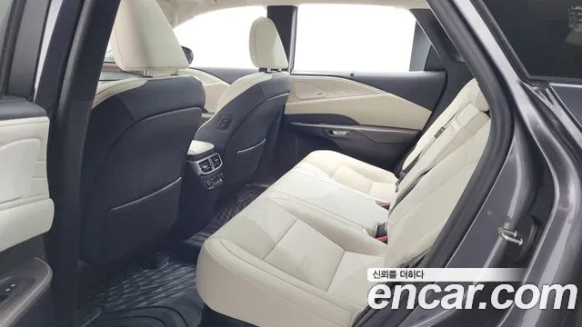 Lexus RX — Фото автомобиля 27