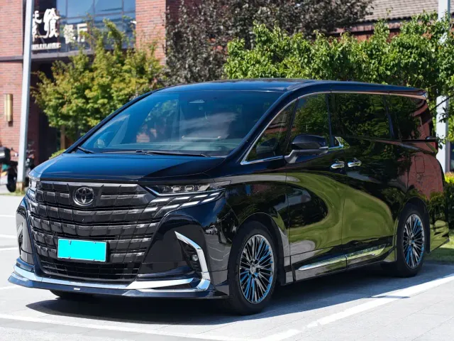 Фотография автомобиля — Toyota Alphard