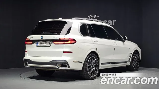 BMW X7 — Фото автомобиля 2