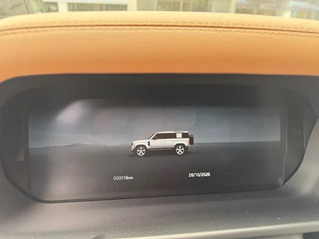 Land Rover Defender — Фото автомобиля 5