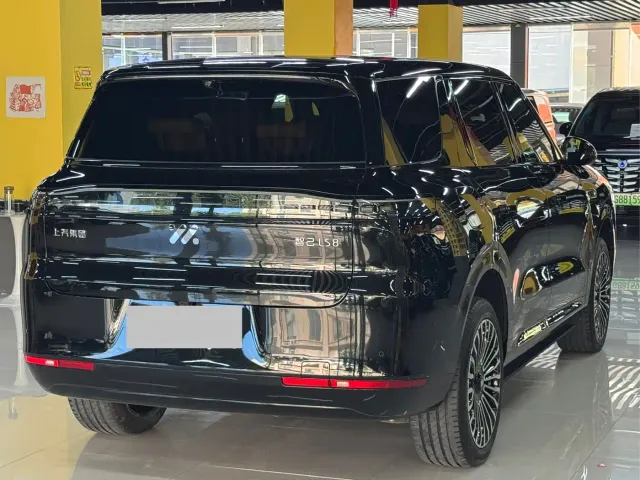 IM Motors LS8 — Фото автомобиля 14
