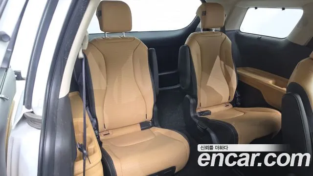 Kia Carnival 4th Gen — Фото автомобиля 18