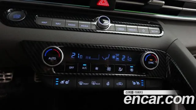 Hyundai Avante CN7 — Фото автомобиля 16