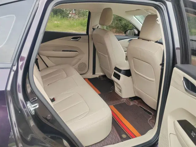 Wuling Starlight — Фото автомобиля 20