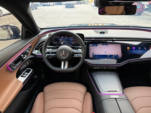 Mercedes-Benz E-Class — Фото автомобиля 6