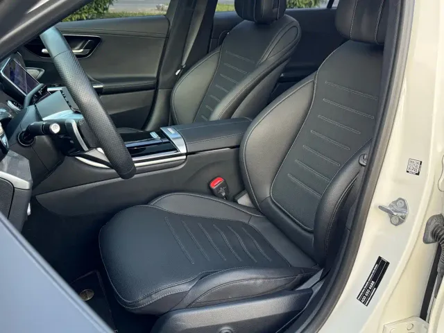 Mercedes-Benz C-Class — Фото автомобиля 11