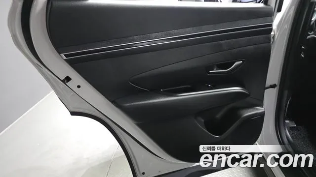 Hyundai Tucson Tucson (NX4) Бензин 1.6 турбо 2WD — Фото автомобиля 25