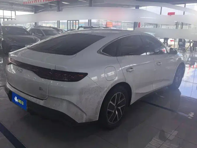 BYD Qin L — Фото автомобиля 3