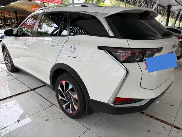 Dongfeng Yixuan GS — Фото автомобиля 11