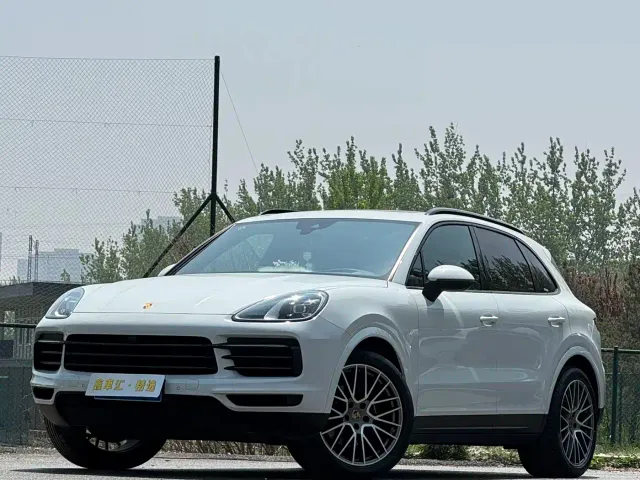 Porsche Cayenne — Фото автомобиля 4