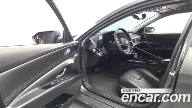 Hyundai AVANTE Avante (CN7) — Фото автомобиля 10