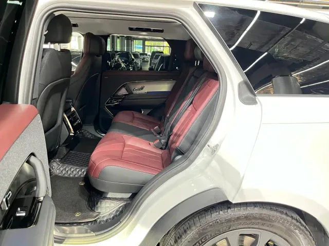 Land Rover Range Rover Sport — Фото автомобиля 6