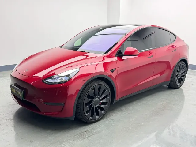 Фотография автомобиля — Tesla Model Y