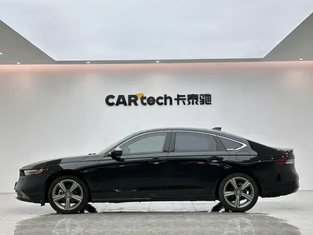 Honda Accord — Фото автомобиля 2