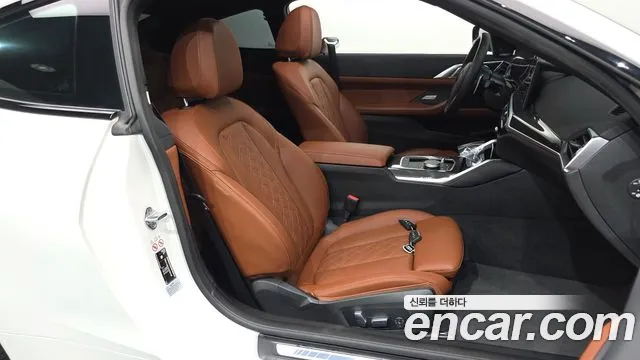 BMW 4 Series G22 — Фото автомобиля 17