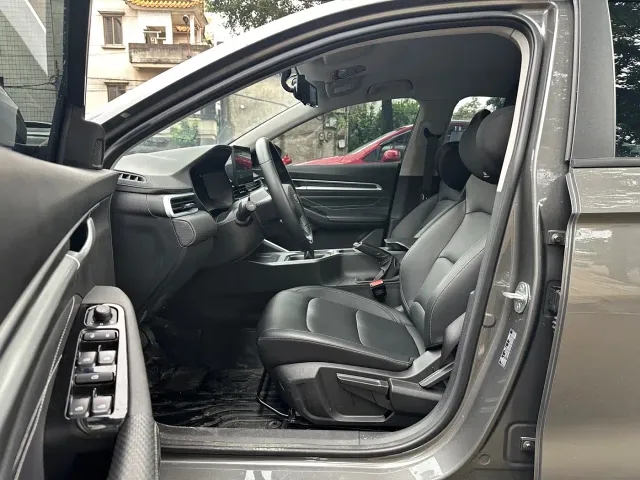 Geely Emgrand — Фото автомобиля 7