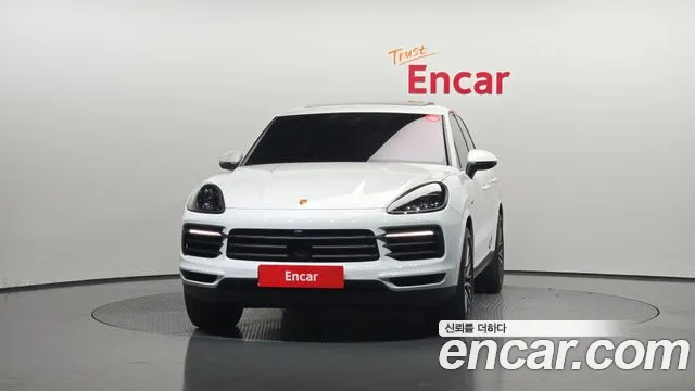 Porsche Cayenne — Фото автомобиля 3