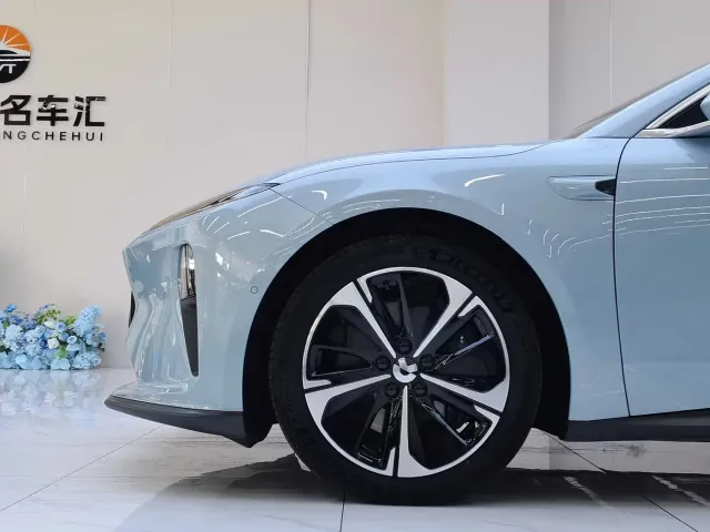 Nio ET5 Touring — Фото автомобиля 25