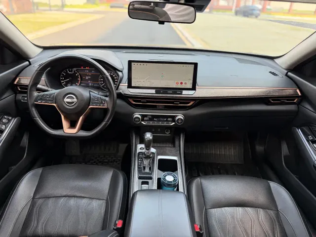 Nissan Teana — Фото автомобиля 6