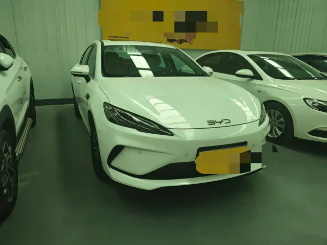 BYD Seal 05 DM-i — Фото автомобиля 7