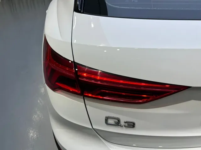 Audi Q3 — Фото автомобиля 26