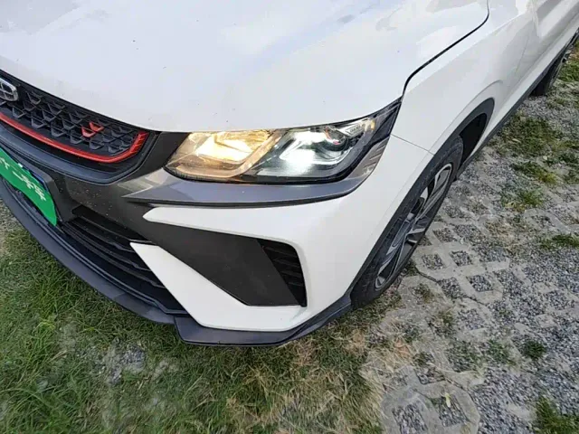 Geely Binyue — Фото автомобиля 23