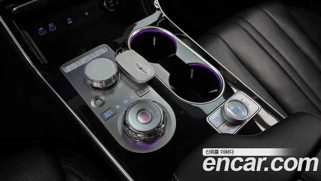 Genesis GV80 — Фото автомобиля 9