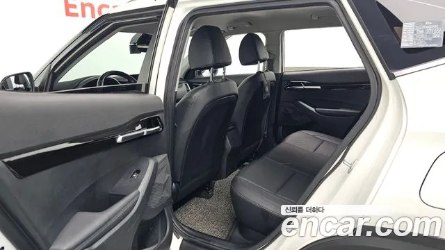 Kia Seltos Seltos Бензин 1.6 турбо 2WD — Фото автомобиля 11