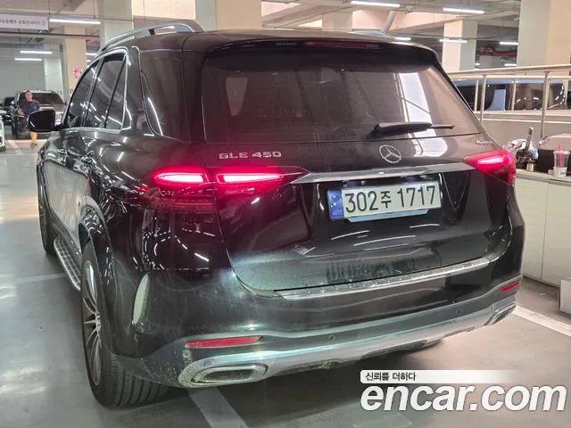 Mercedes-Benz GLE-Class — Фото автомобиля 4