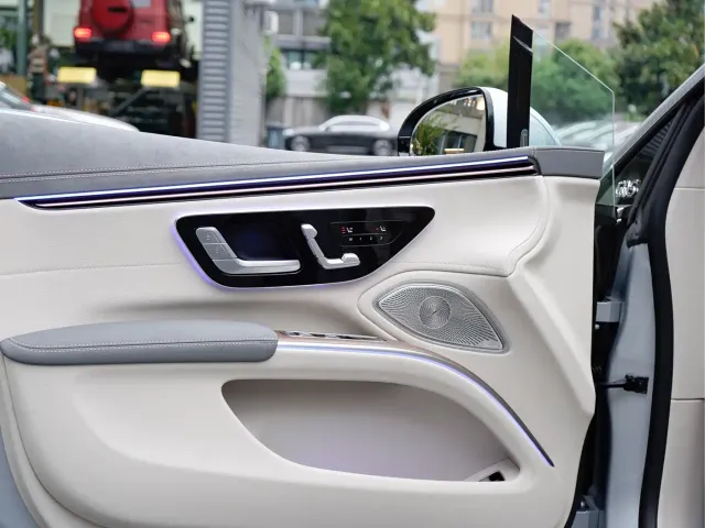 Mercedes-Benz EQS — Фото автомобиля 15