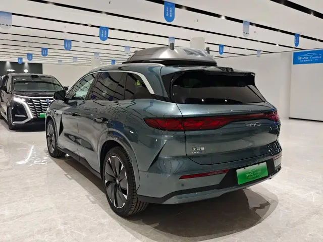 BYD Tang L — Фото автомобиля 13