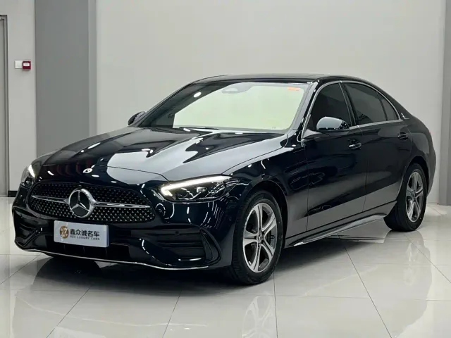Mercedes-Benz C-Class — Фото автомобиля 4