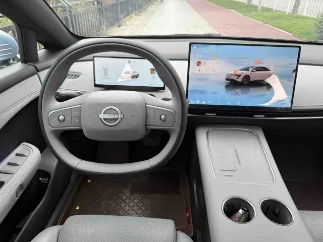 Nissan N7 — Фото автомобиля 5