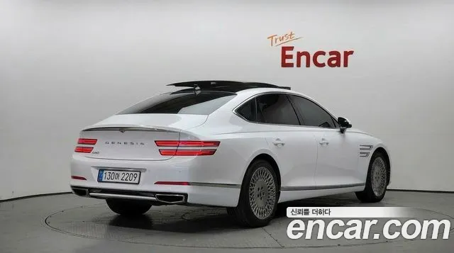 Genesis G80 RG3 — Фото автомобиля 2