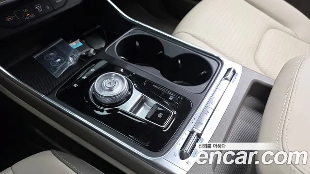 Kia Canival Новый Carnival 4 поколение Бензин 7 мест X Line — Фото автомобиля 9