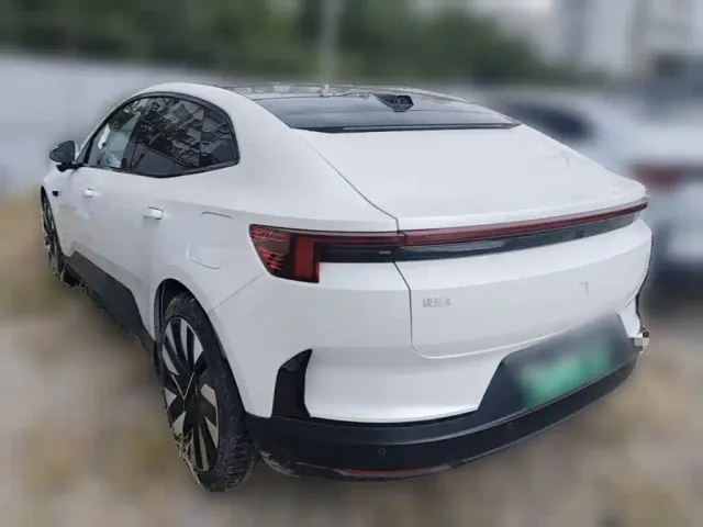 Polestar 4 — Фото автомобиля 6