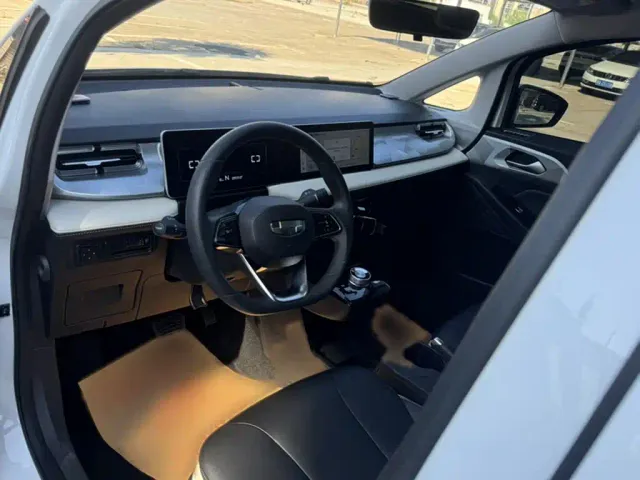 Geely Geometry E Firefly — Фото автомобиля 11